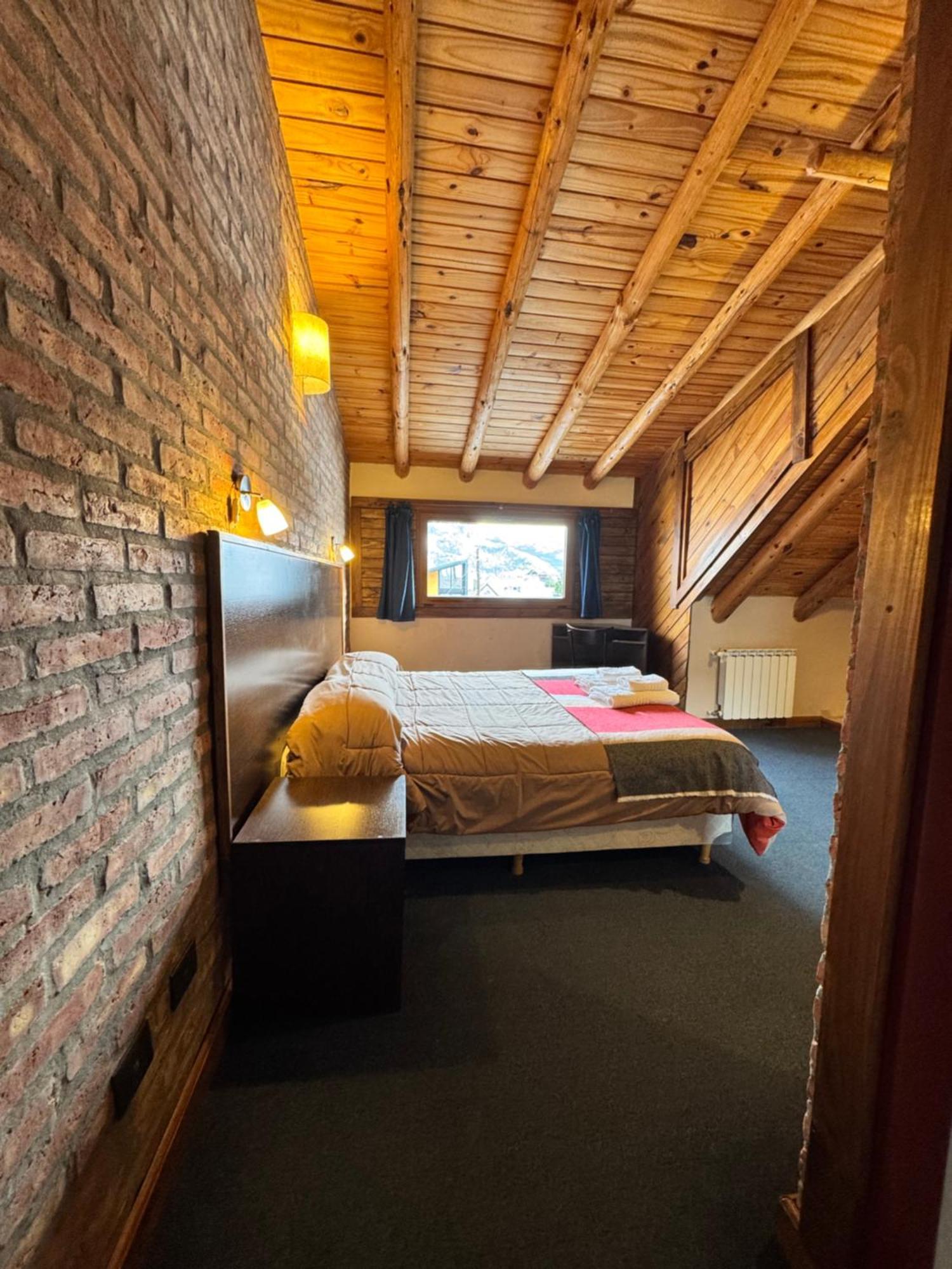 エル・チャルテン Patagonicus Bed & Breakfast エクステリア 写真