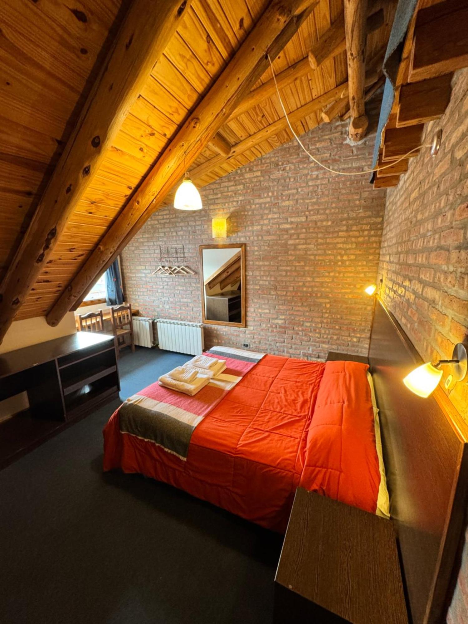 エル・チャルテン Patagonicus Bed & Breakfast エクステリア 写真